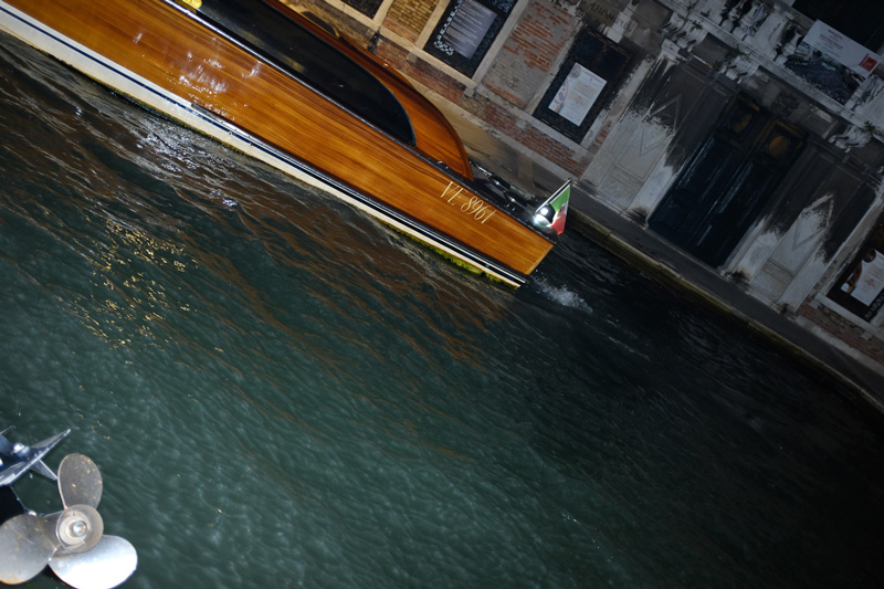 DSCF7968-empty_glass-OnSet-Hannes-Greve-sm